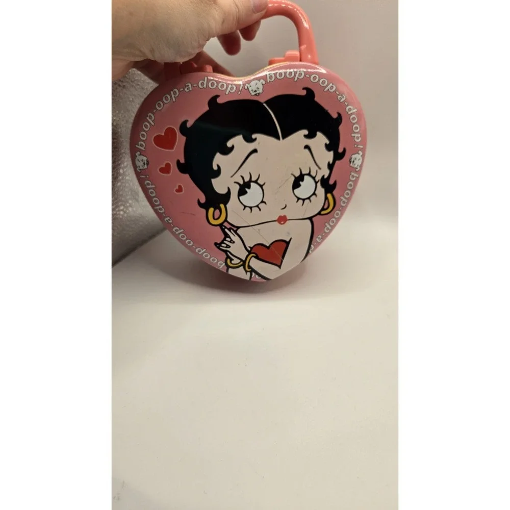 Betty Boop Heart Shaped Tin Purse Handbag Pink 1999 Fleischer Studios Vintage